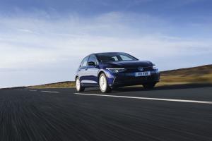 Volkswagen Golf Life 2020 года  (UK)